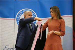 ASÜ’de Unvan Alan Akademisyenlerimiz Cübbelerini Giydi