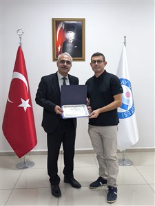 Fakültemizde Akademik Başarı ve Bilimsel Katkı Ödülleri Takdim Edildi