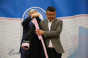ASÜ’de Unvan Alan Akademisyenlerimiz Cübbelerini Giydi