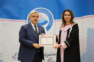 ASÜ’de Unvan Alan Akademisyenlerimiz Cübbelerini Giydi