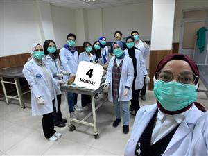 Fakültemiz Dönem II öğrencilerimizden bir grup, Uzm. Dr. Ahmet Safa GÖKŞAN ile birlikte Konya Necmettin Erbakan Üniversitesi Tıp Fakültesi Anatomi Laboratuvarını ziyaret ederek kadavra üzerinde anatomi ve sütür eğitimine katıldılar.