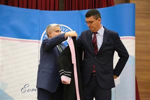 ASÜ’de Unvan Alan Akademisyenlerimiz Cübbelerini Giydi