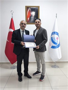 Fakültemizde Akademik Başarı ve Bilimsel Katkı Ödülleri Takdim Edildi