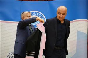 ASÜ’de Unvan Alan Akademisyenlerimiz Cübbelerini Giydi